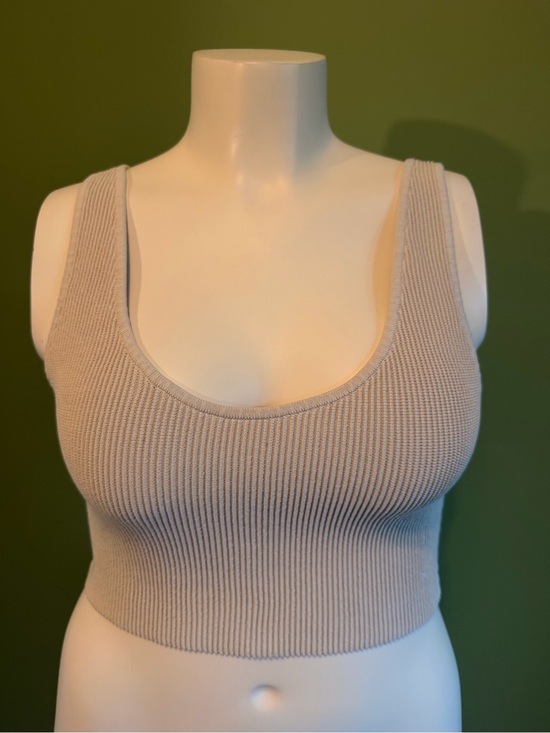 Aritzia Tops - Sculpt Knit Scoopneck Cropped Tank Large